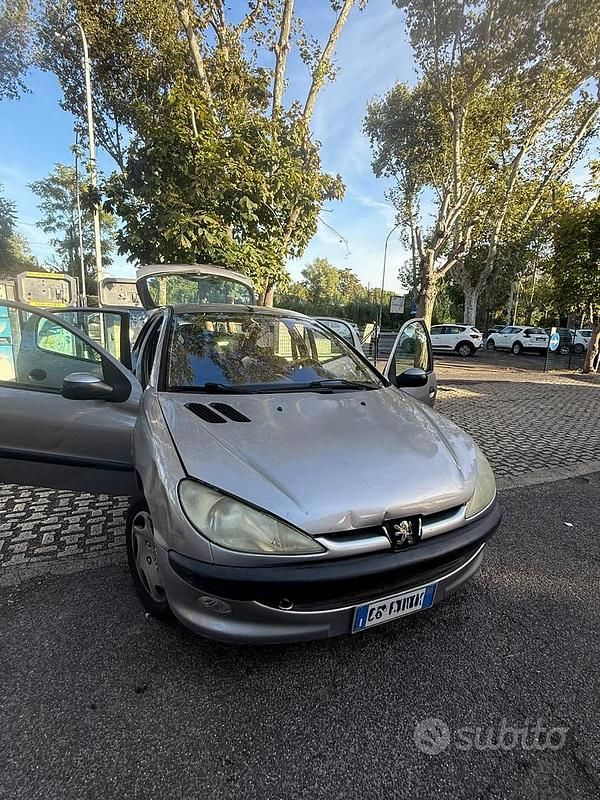 Usata Peugeot 206 75 CV (55 kW) 2003 Utilitaria