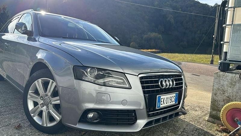 Usata Audi A4 Ambiente 143 CV (105 kW) 2011 Grigio Station wagon