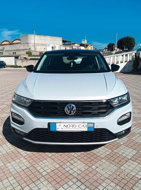 Usata VW T-Roc Style 116 CV (85 kW) 2019 Bianco SUV
