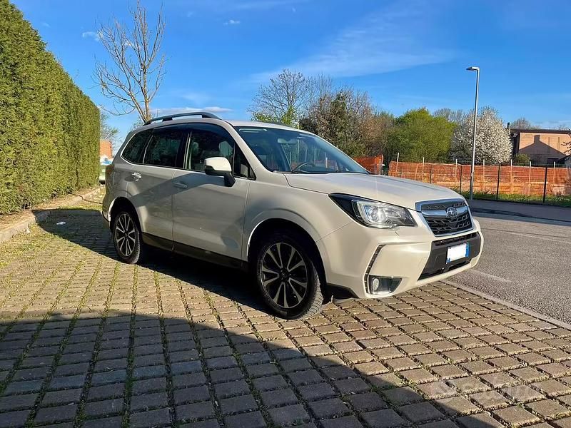 Usata Subaru Forester 2017 Bianco SUV