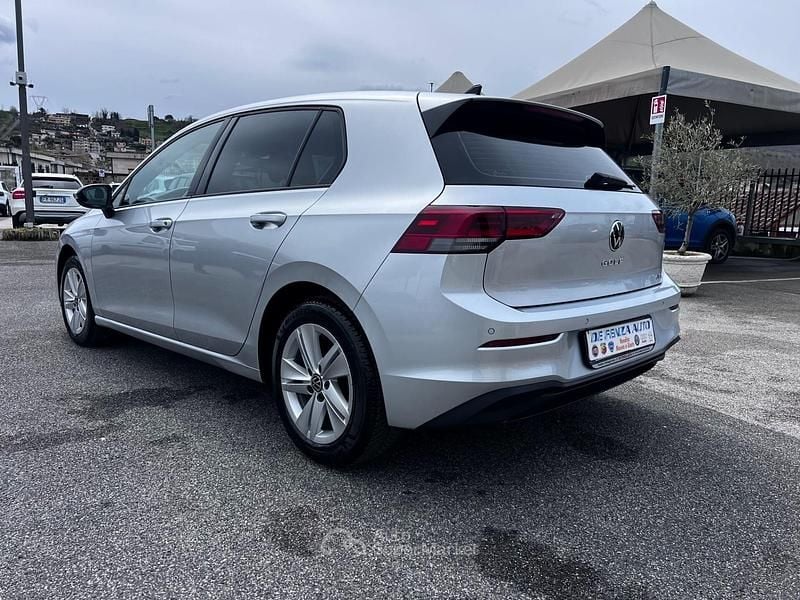 Usata VW Golf VIII Style 150 CV (110 kW) 2020 Gray Berlina