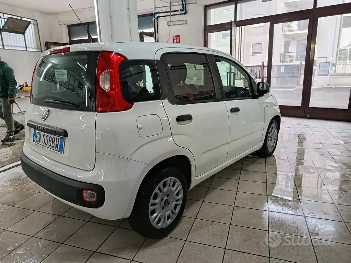 Usata Fiat Panda Easy 75 CV (55 kW) 2014 Bianco Utilitaria