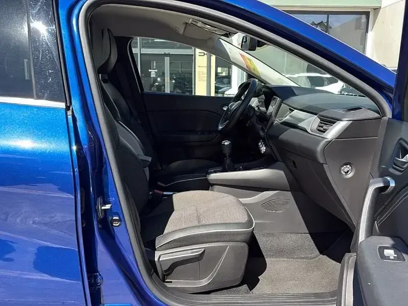 Usata Renault Captur Techno 101 CV (74 kW) 2023 Blu SUV
