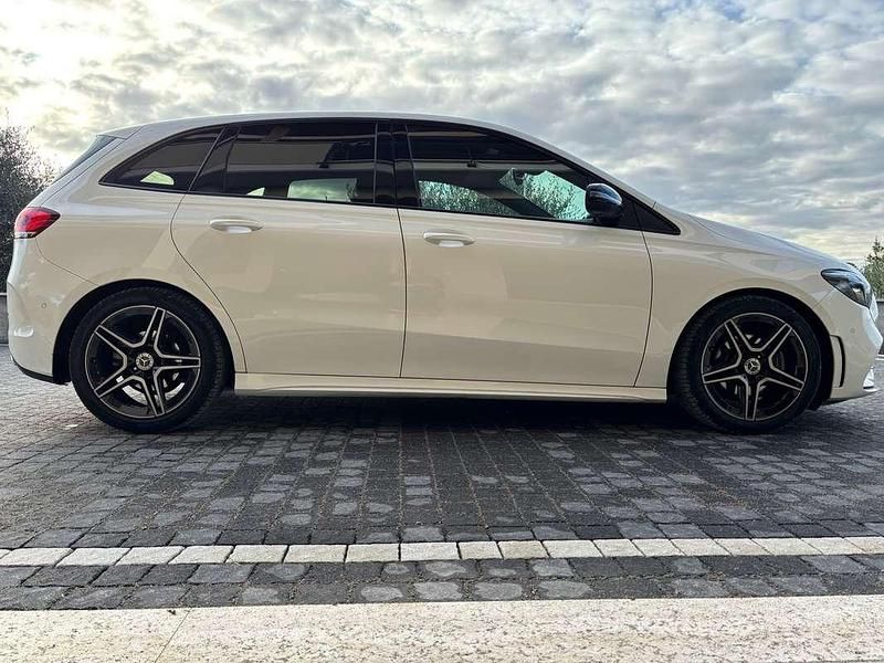Usata Mercedes B200 Premium 150 CV (110 kW) 2019 Bianco Utilitaria