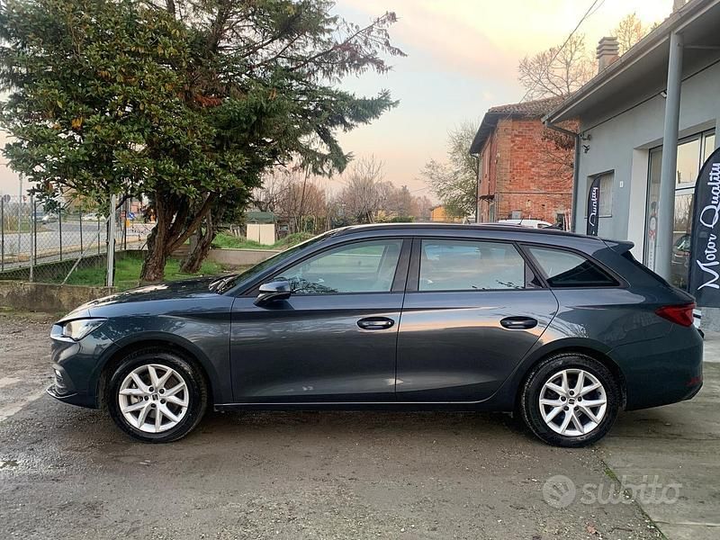Usata Seat Leon Style 116 CV (85 kW) 2023 Grigio Station wagon
