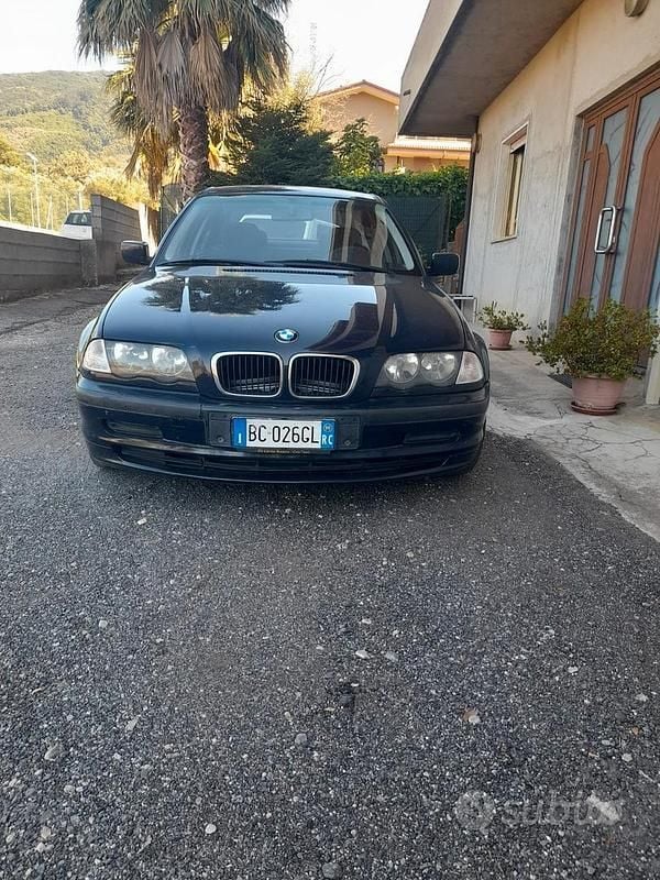 Usata 1999 BMW 320 Tre volumi | 1800 € (Ottimo prezzo) - Immagine 1/4