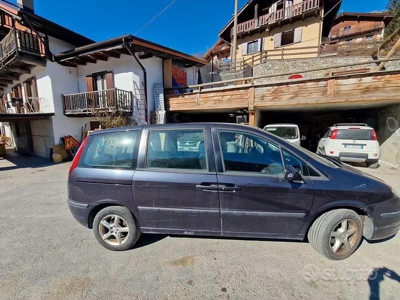 Usata Fiat Ulysse 120 CV (88 kW) 2007 Blu Monovolume