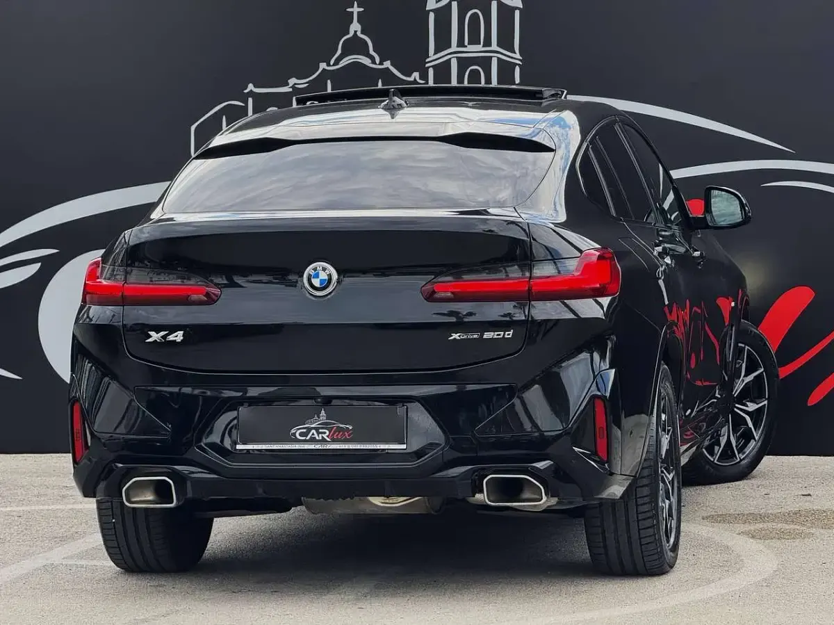 Usata BMW X4 M Sport 190 CV (139 kW) 2021 Black sapphire met SUV