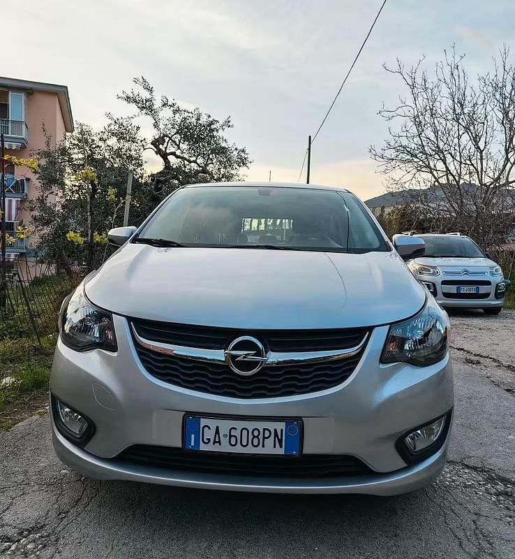 Usata Opel Karl 74 CV (54 kW) 2017 Argento Utilitaria