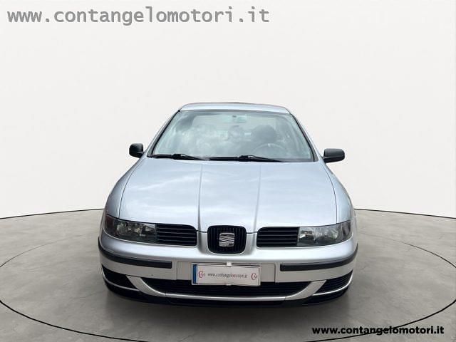 Grigio Usata 2002 Seat Toledo Stella Tre volumi | 1300 € - Immagine 1/4