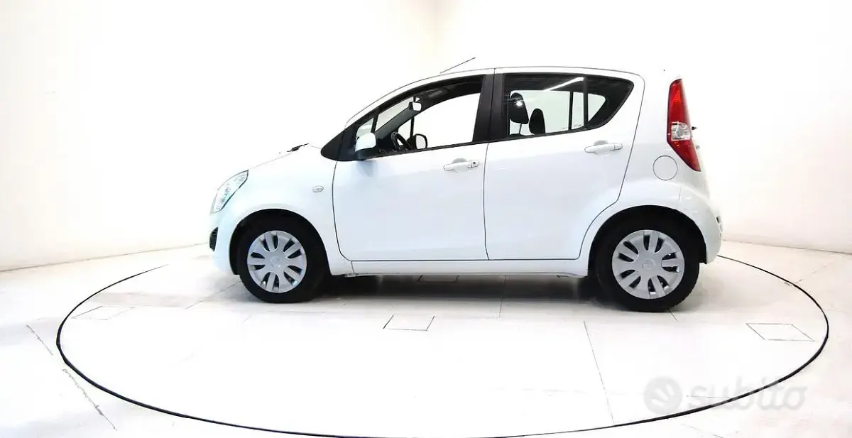 Usata Suzuki Splash 68 CV (50 kW) 2014 Bianco Utilitaria