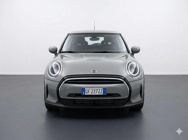Usata Mini ONE Essential 102 CV (75 kW) 2022 Grigio Utilitaria
