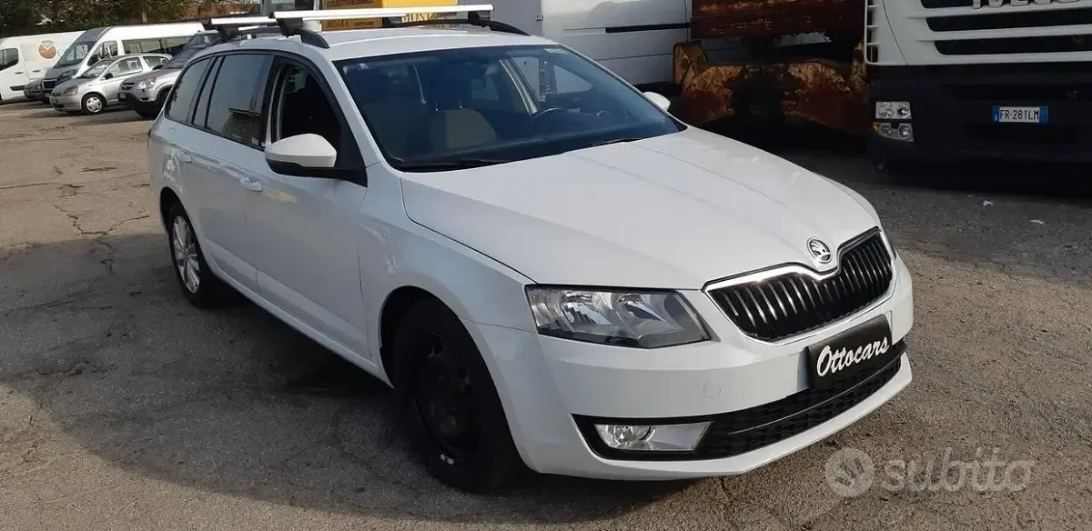Usata Skoda Octavia Executive 110 CV (80 kW) 2017 Bianco Station wagon