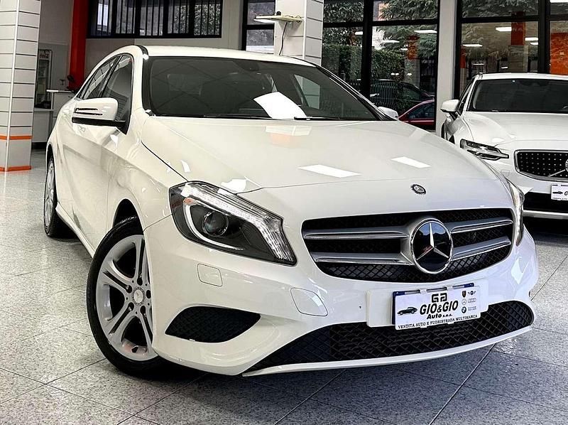 Usata Mercedes A180 109 CV (80 kW) 2014 Bianco Berlina