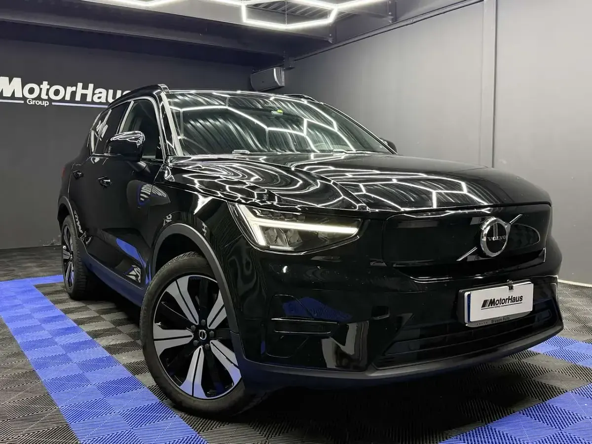 Usata Volvo XC40 Core 80 kW (109 CV) 2023 Nero SUV