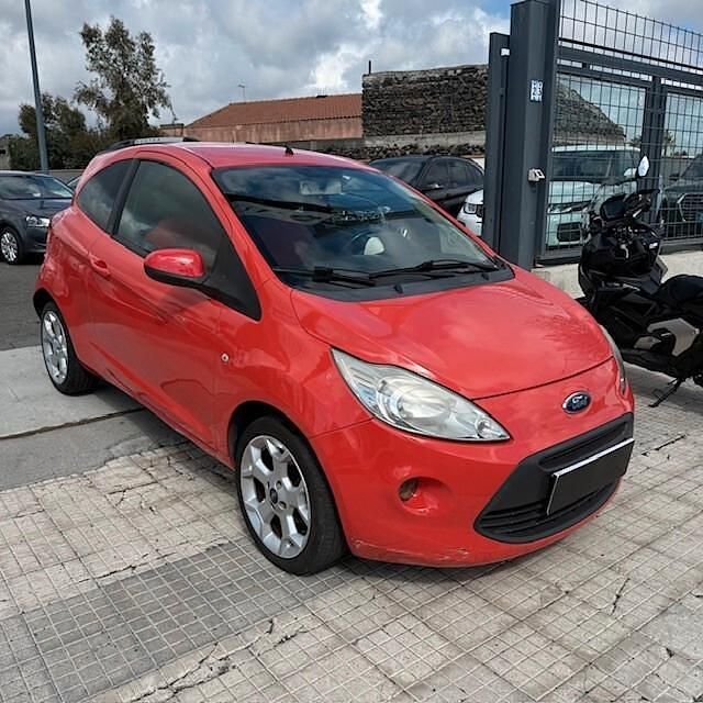 Usata Ford Ka Titanium 75 CV (55 kW) 2009 Rosso Utilitaria