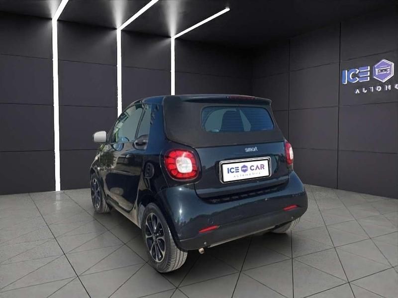 Usata Smart ForTwo Cabrio Passion 90 CV (66 kW) 2017 Nero Cabrio