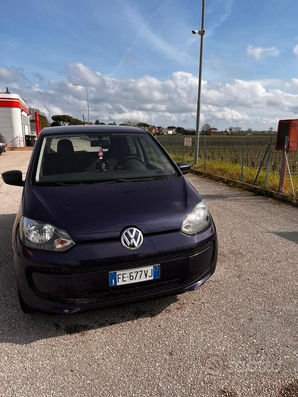 Usata VW up! high up! 68 CV (50 kW) 2016 Blu Utilitaria