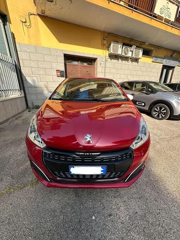 Usata Peugeot 208 Allure 2018 Bordeaux Utilitaria