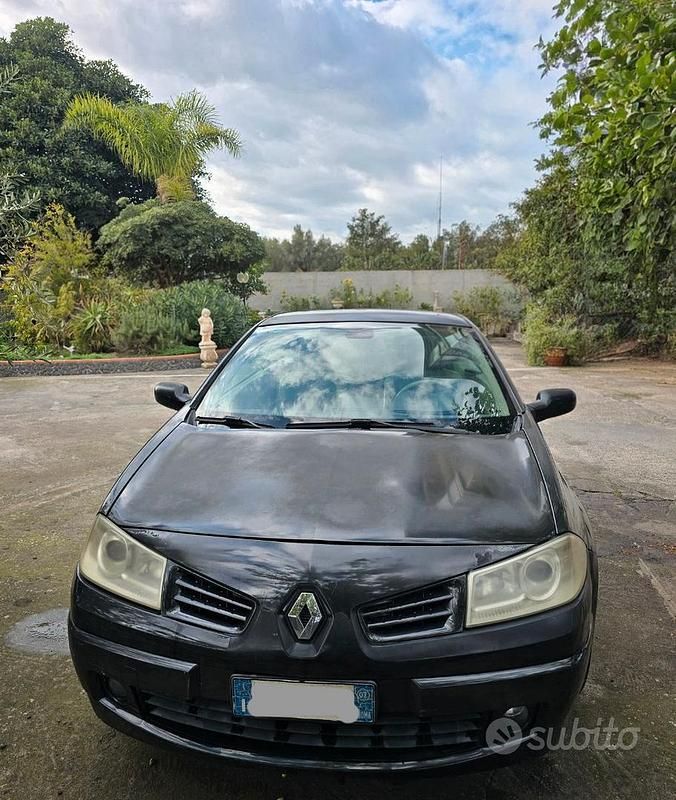 Usata Renault Mégane Cabriolet Privilege 131 CV (96 kW) 2007 Nero Cabrio