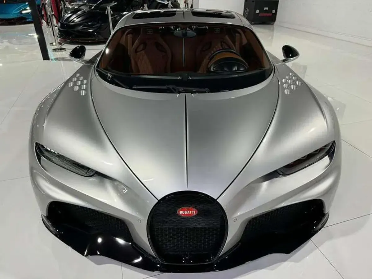 Usata Bugatti Chiron 2023 Argento Coupé