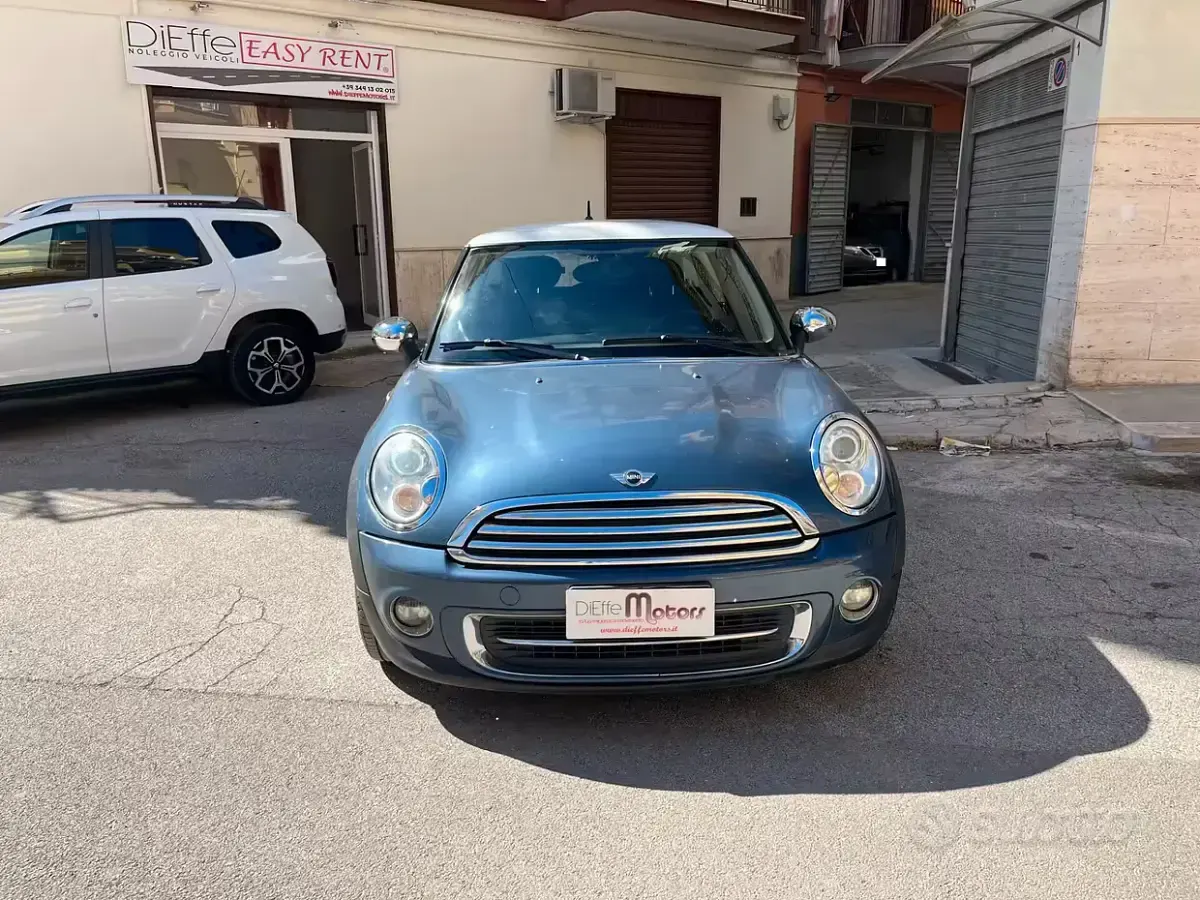 Usata Mini Cooper 122 CV (89 kW) 2010 Blu Utilitaria