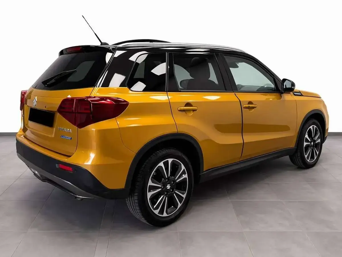 Usata Suzuki Vitara 129 CV (94 kW) 2020 Giallo SUV