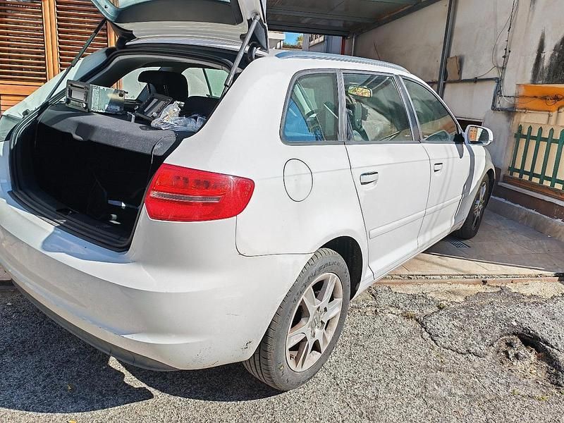 Usata Audi A3 90 CV (66 kW) 2012 Bianco Utilitaria