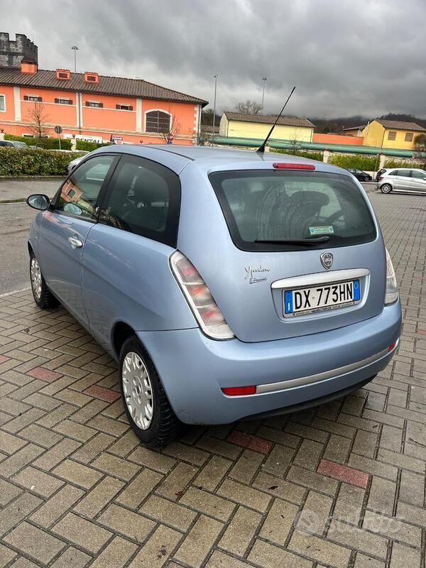 Usata Lancia Ypsilon 2009 Blu Utilitaria