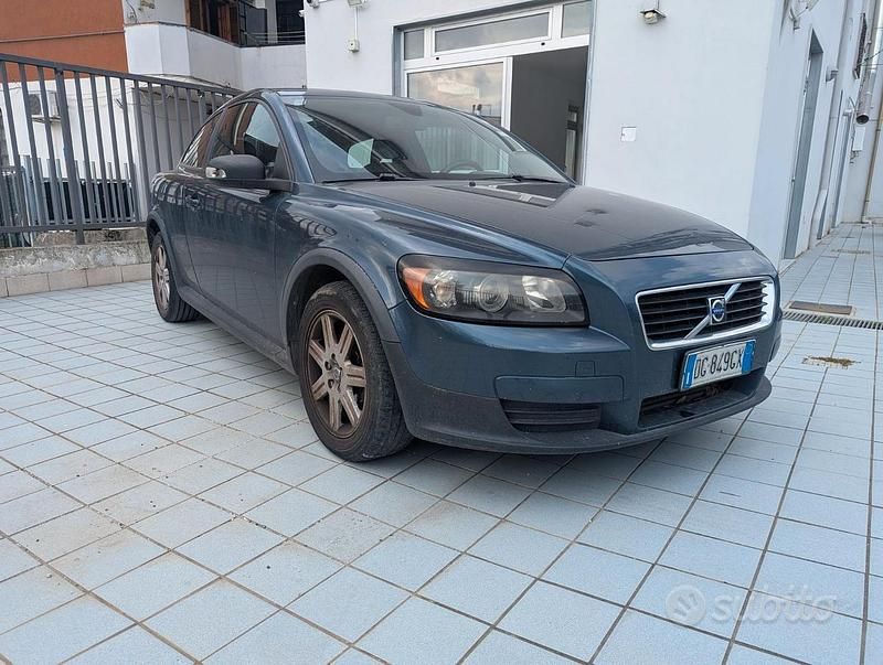 Usata Volvo C30 Kinetic 109 CV (80 kW) 2007 Grigio Utilitaria