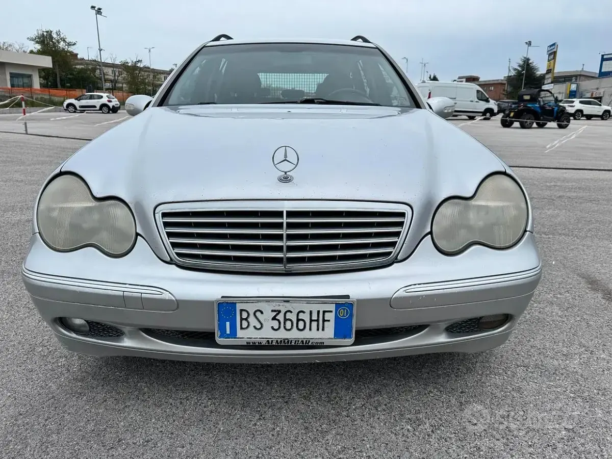 Occasion Mercedes C220 Elegance 143 ch (105 kW) 2001 Gris Break