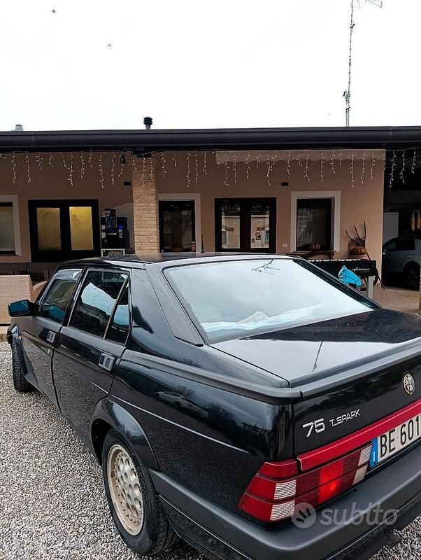 Usata Alfa Romeo 75 1991 Berlina