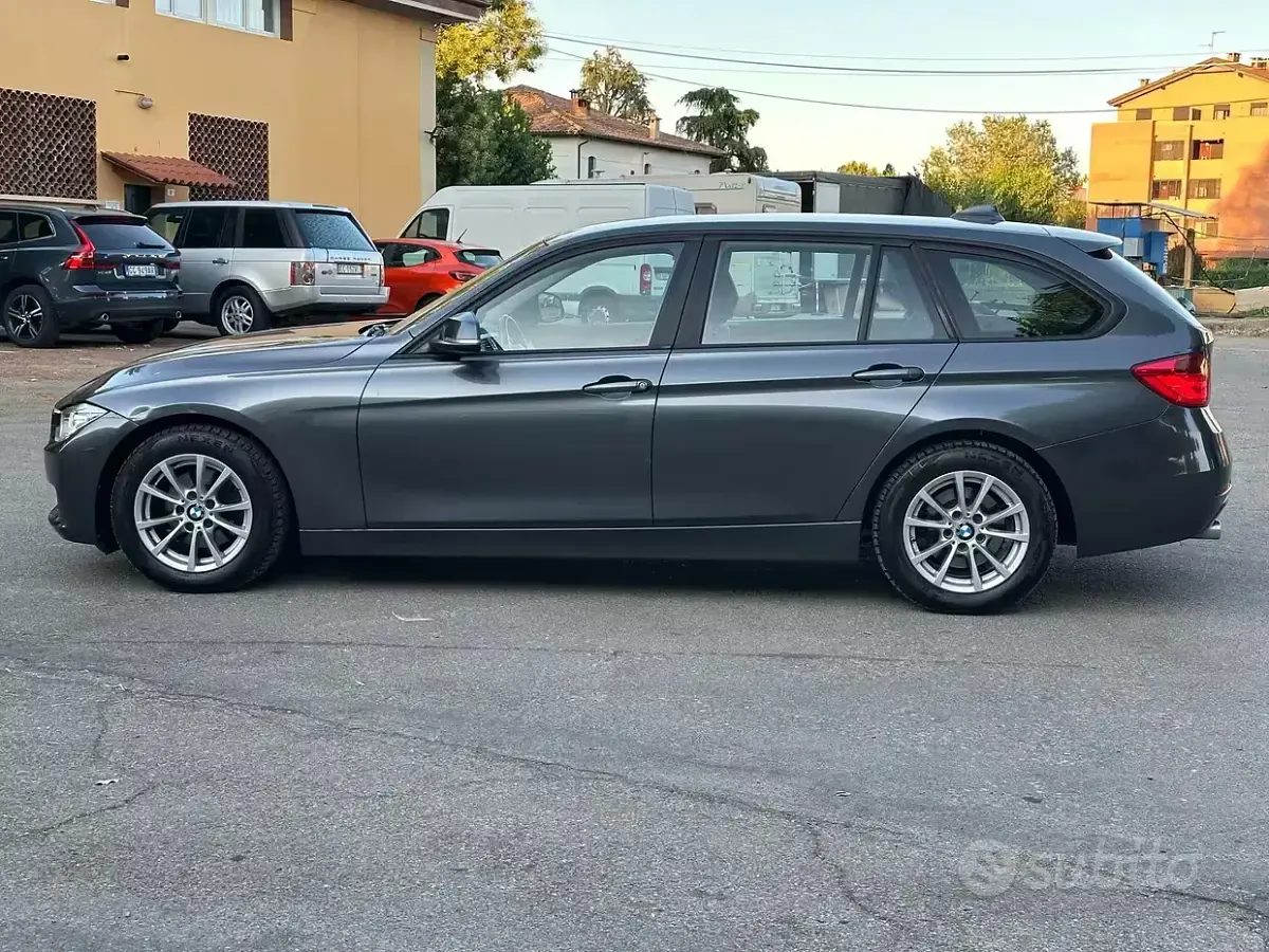 Usata BMW 316 Luxury Line 116 CV (85 kW) 2014 Grigio Berlina