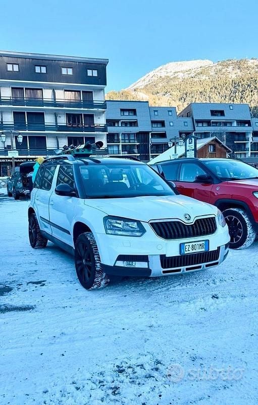 Usata Skoda Yeti Outdoor 105 CV (77 kW) 2015 Bianco SUV