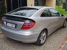 Usata Mercedes 220 143 CV (105 kW) 2003 Grigio Berlina