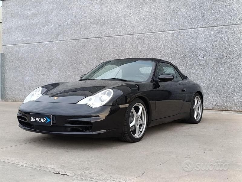 Käytetty Porsche 911 Carrera Cabriolet 320 HP (235 kW) 2003 Avoauto