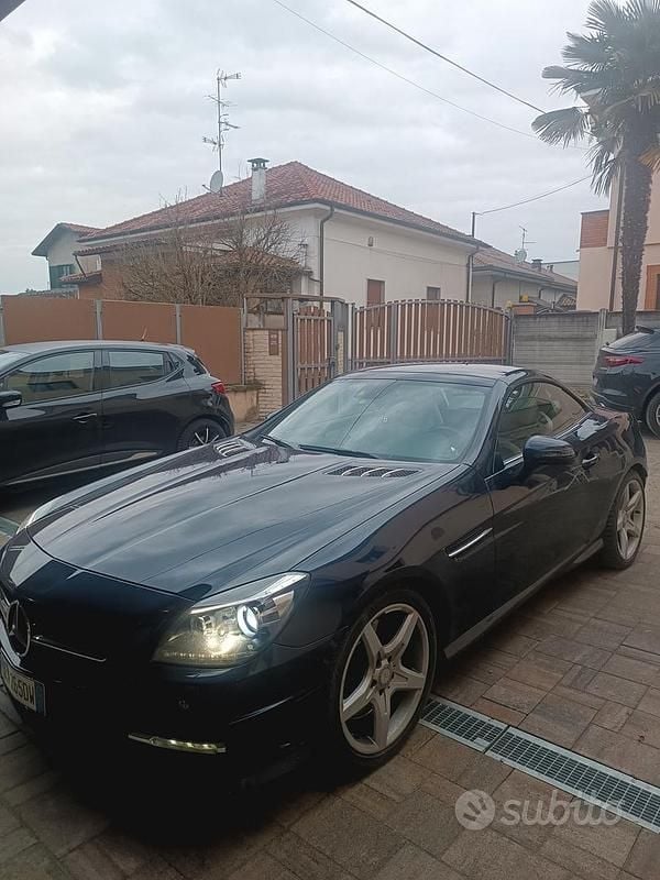 Blu Usata 2014 Mercedes SLK250 Premium Cabrio | 27.000 € - Immagine 1/4