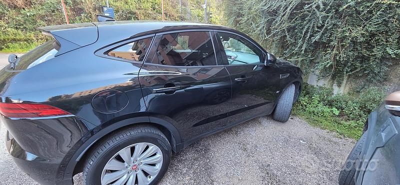 Usata Jaguar E-Pace R-Dynamic 200 CV (147 kW) 2018 Nero SUV