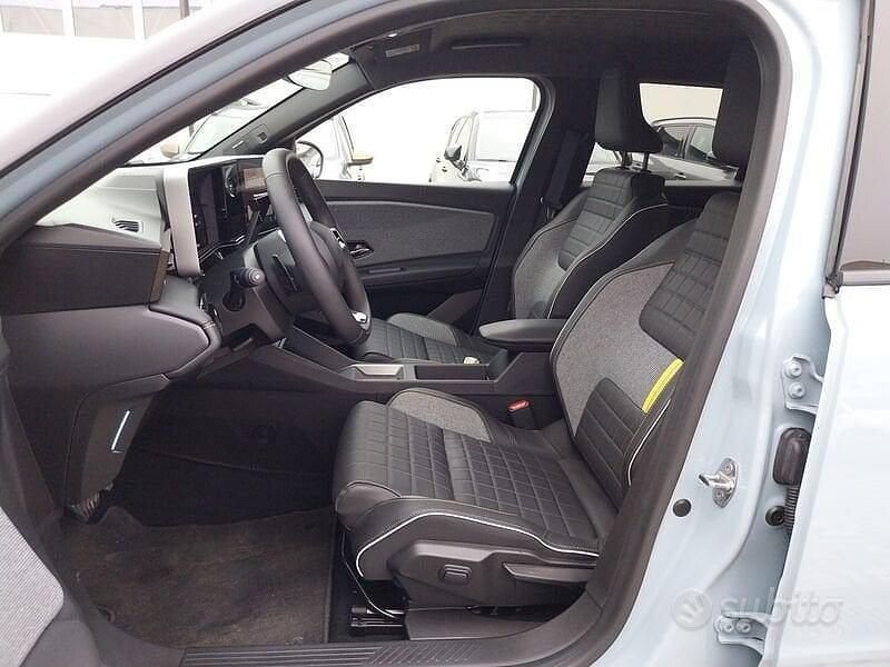 Usata Renault R4 Iconic 110 kW (150 CV) 2025 Blu Berlina