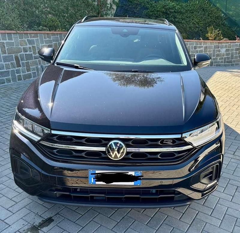Usata VW T-Roc R-line 116 CV (85 kW) 2024 Nero SUV