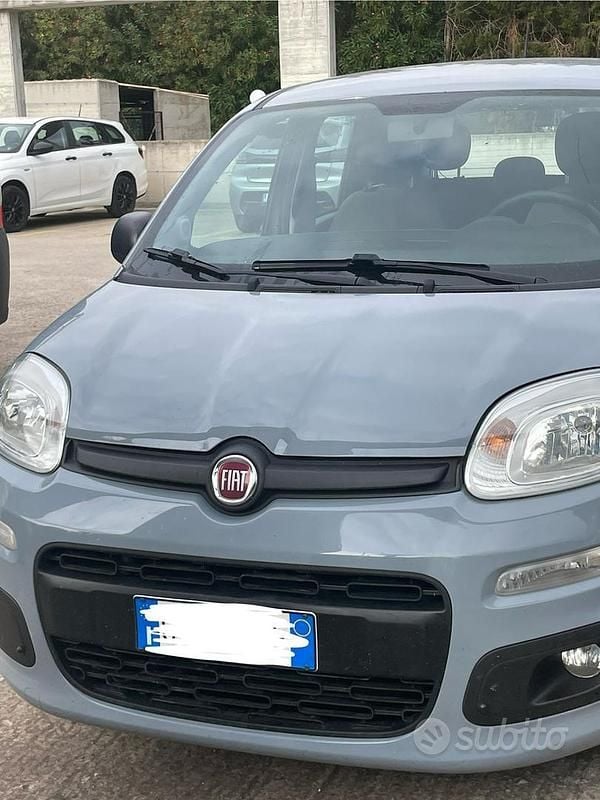 Usata Fiat Panda 70 CV (51 kW) 2022 Grigio Berlina