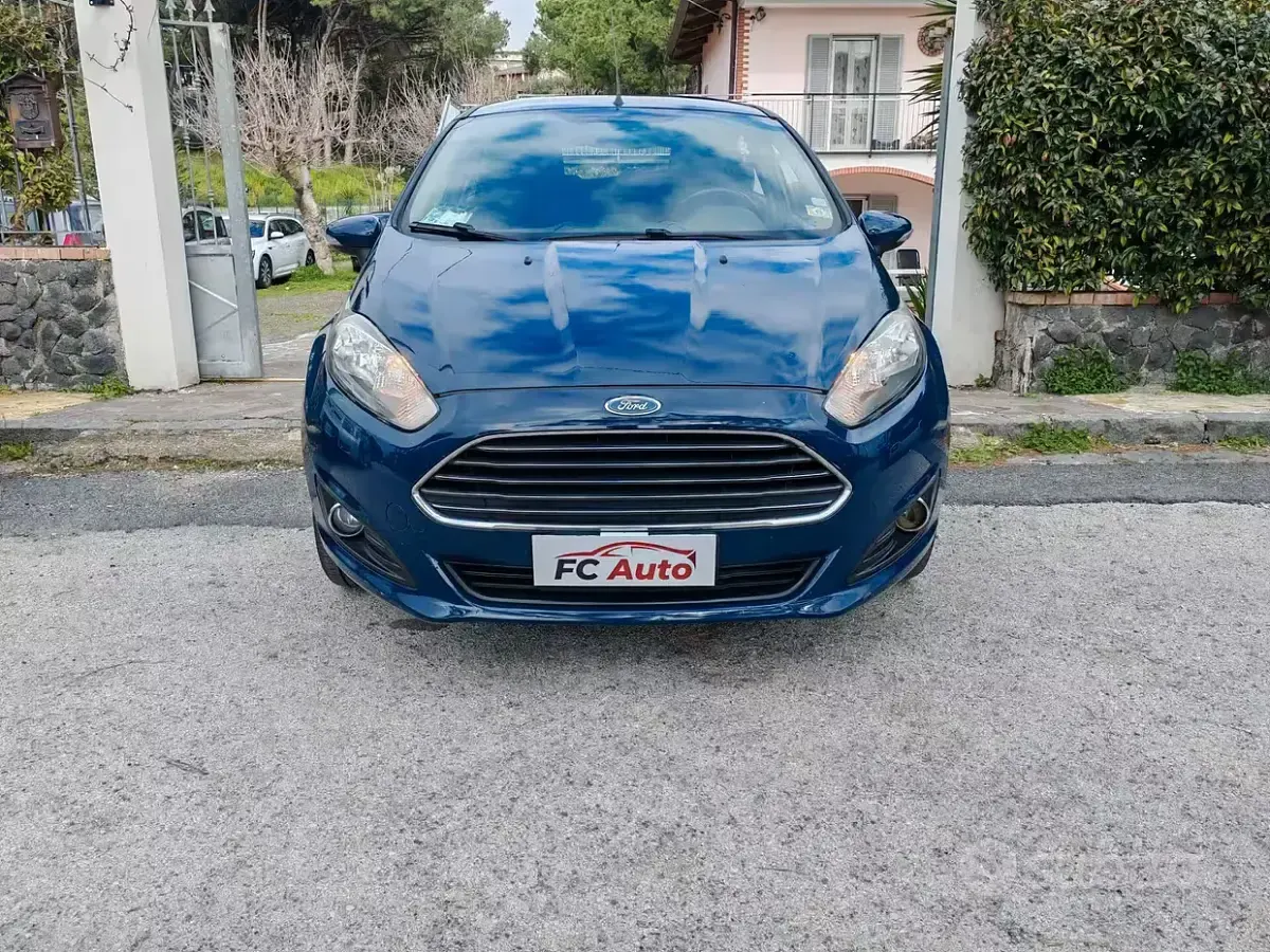 Usata Ford Fiesta Titanium 97 CV (71 kW) 2013 Berlina