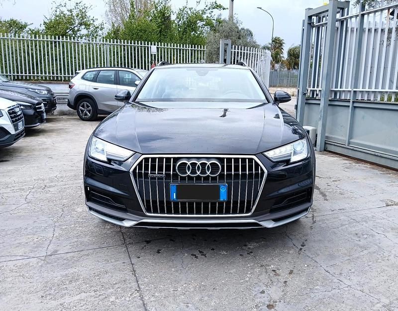 Usata Audi A4 Allroad Business 190 CV (139 kW) 2017 Blu Station wagon
