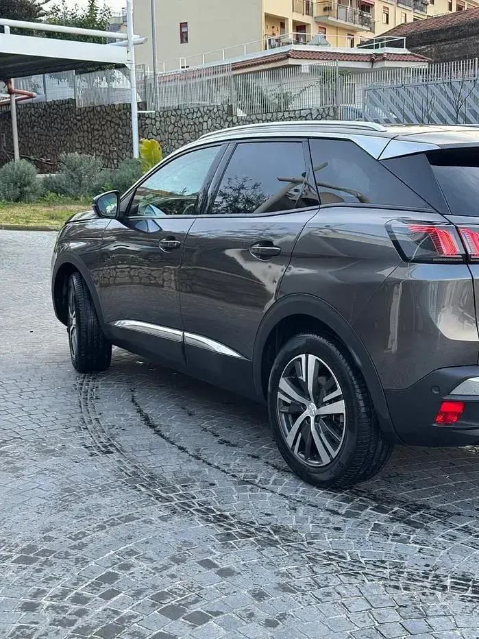 Usata Peugeot 3008 131 CV (96 kW) 2021 Grigio SUV