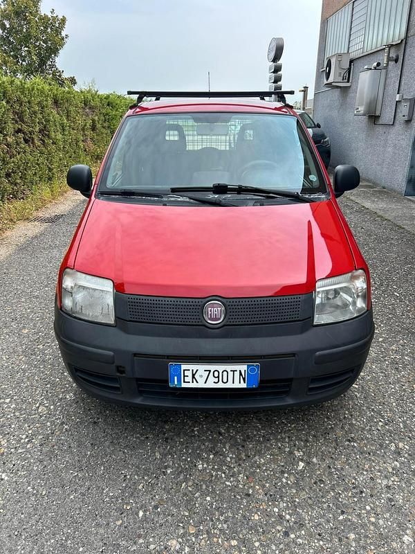 Rosso Usata 2011 Fiat Panda Active Furgone | 3490 € (Buon prezzo) - Immagine 1/4