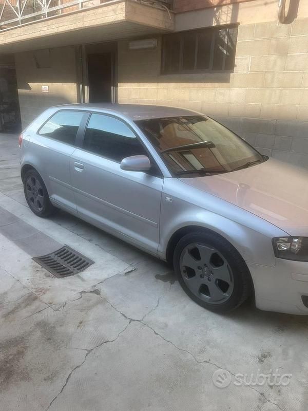 Usata Audi A3 140 CV (102 kW) 2003 Grigio Utilitaria