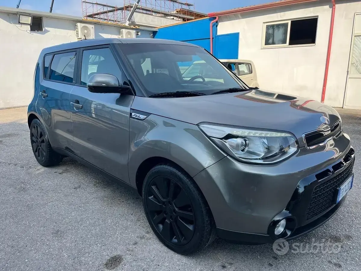 Usata Kia Soul 136 CV (100 kW) 2017 Grigio SUV