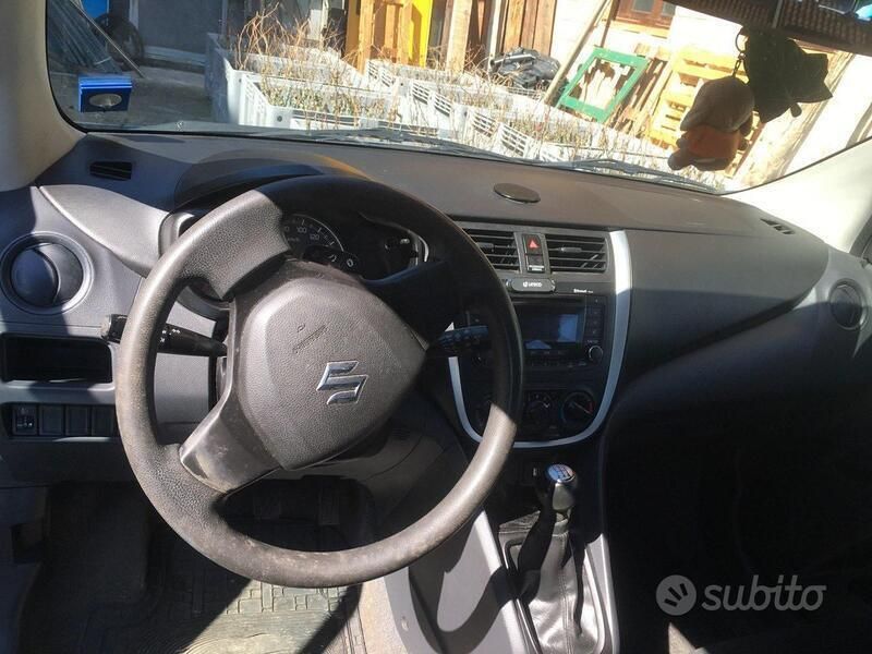 Usata Suzuki Celerio 68 CV (50 kW) 2015 Blu Utilitaria