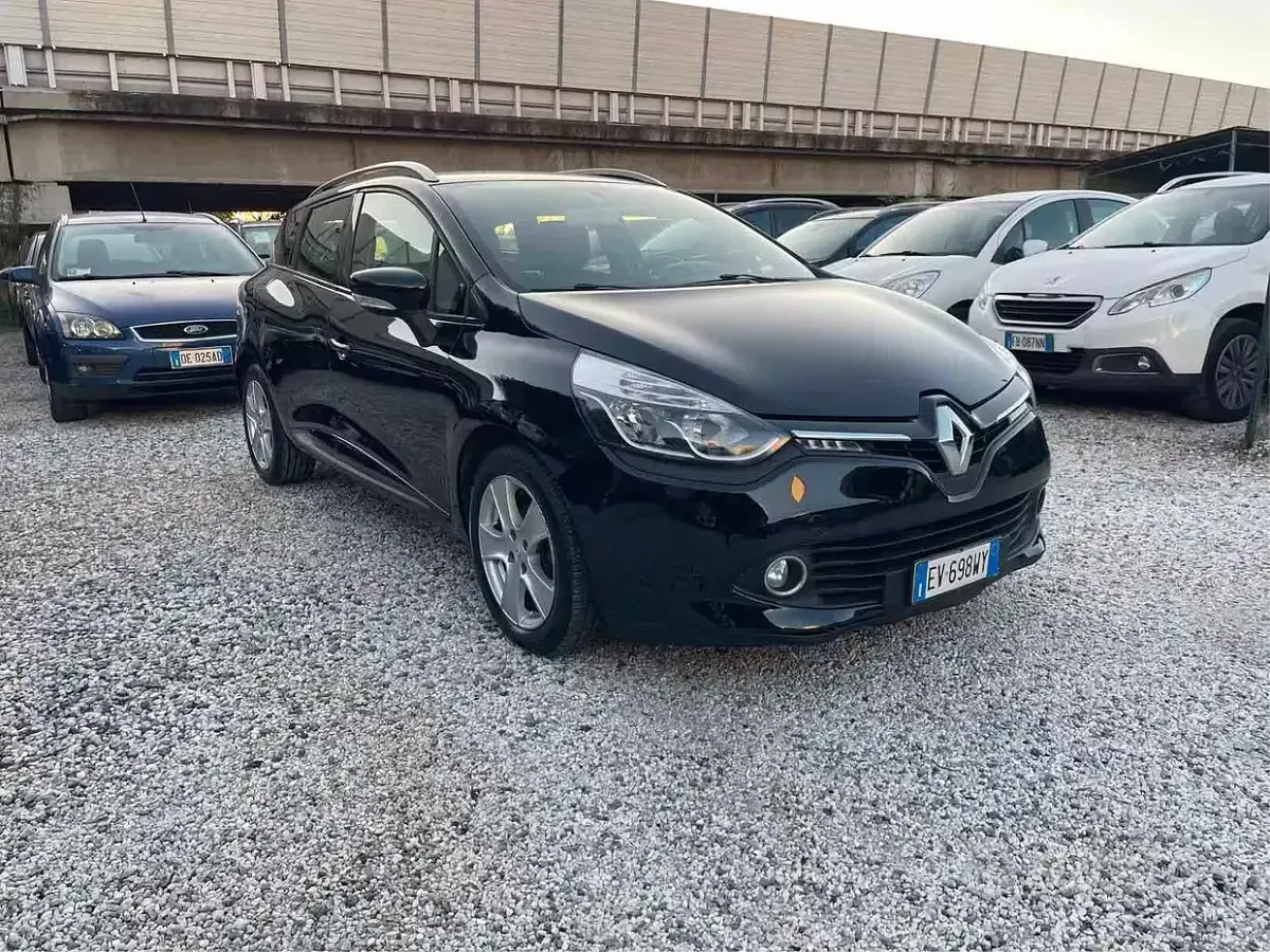Usata Renault Clio 75 CV (55 kW) 2014 Nero Station wagon