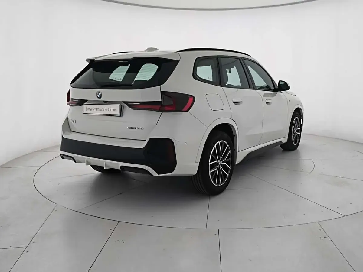 Usata BMW X1 M Sport 150 CV (110 kW) 2023 Alpin white SUV